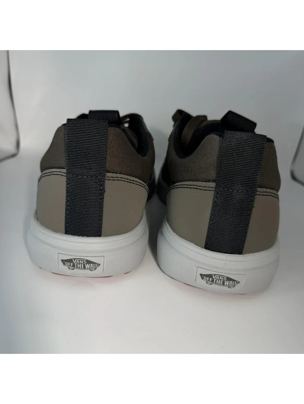 Vans by 42 level